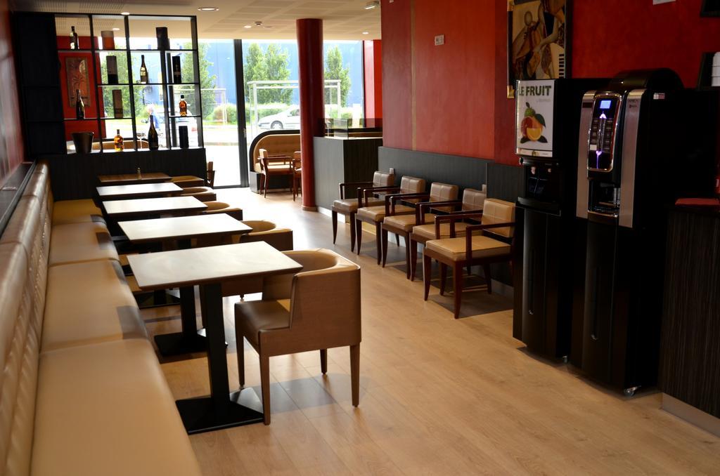 Le Grand Hotel Maubeuge Luaran gambar