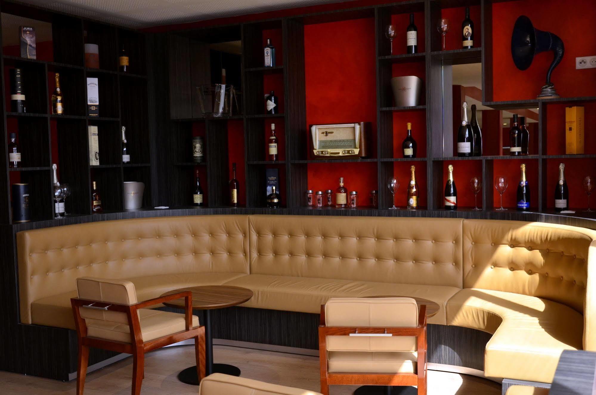 Le Grand Hotel Maubeuge Luaran gambar